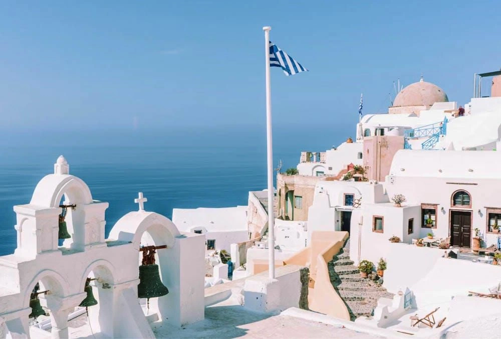Navigating Property Ownership in Greece: Regulations, Restrictions, and VelesClub's Multilingual Guidance