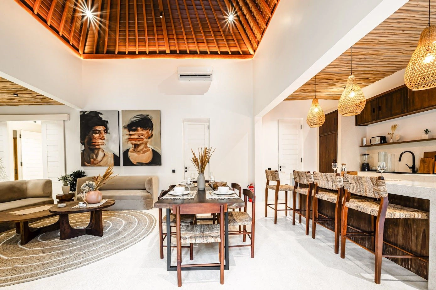 位于巴厘岛中心优越地段的别墅