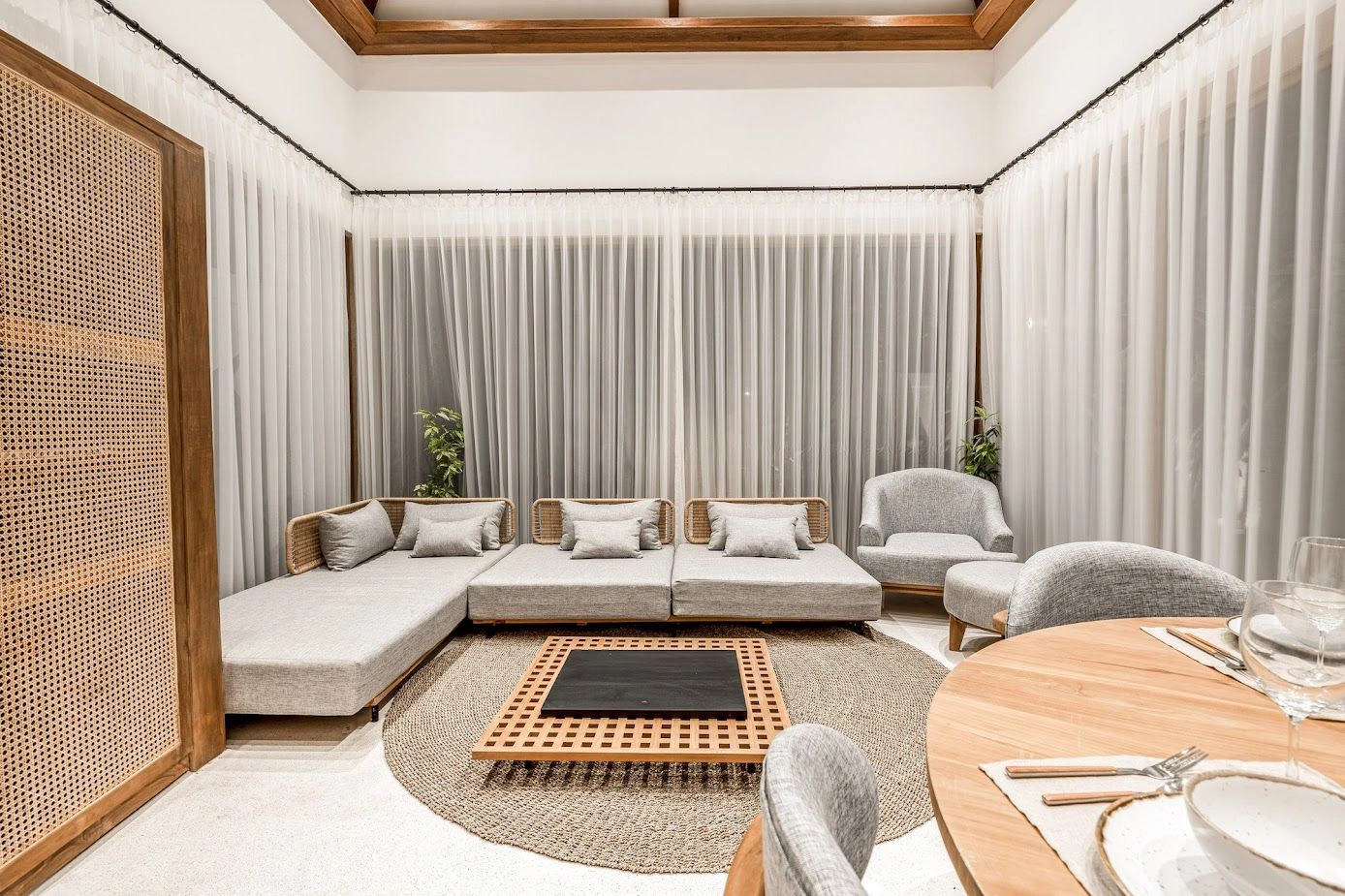 Luxurious villa with three bedrooms