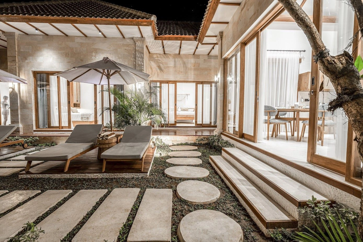 Luxurious villa with three bedrooms