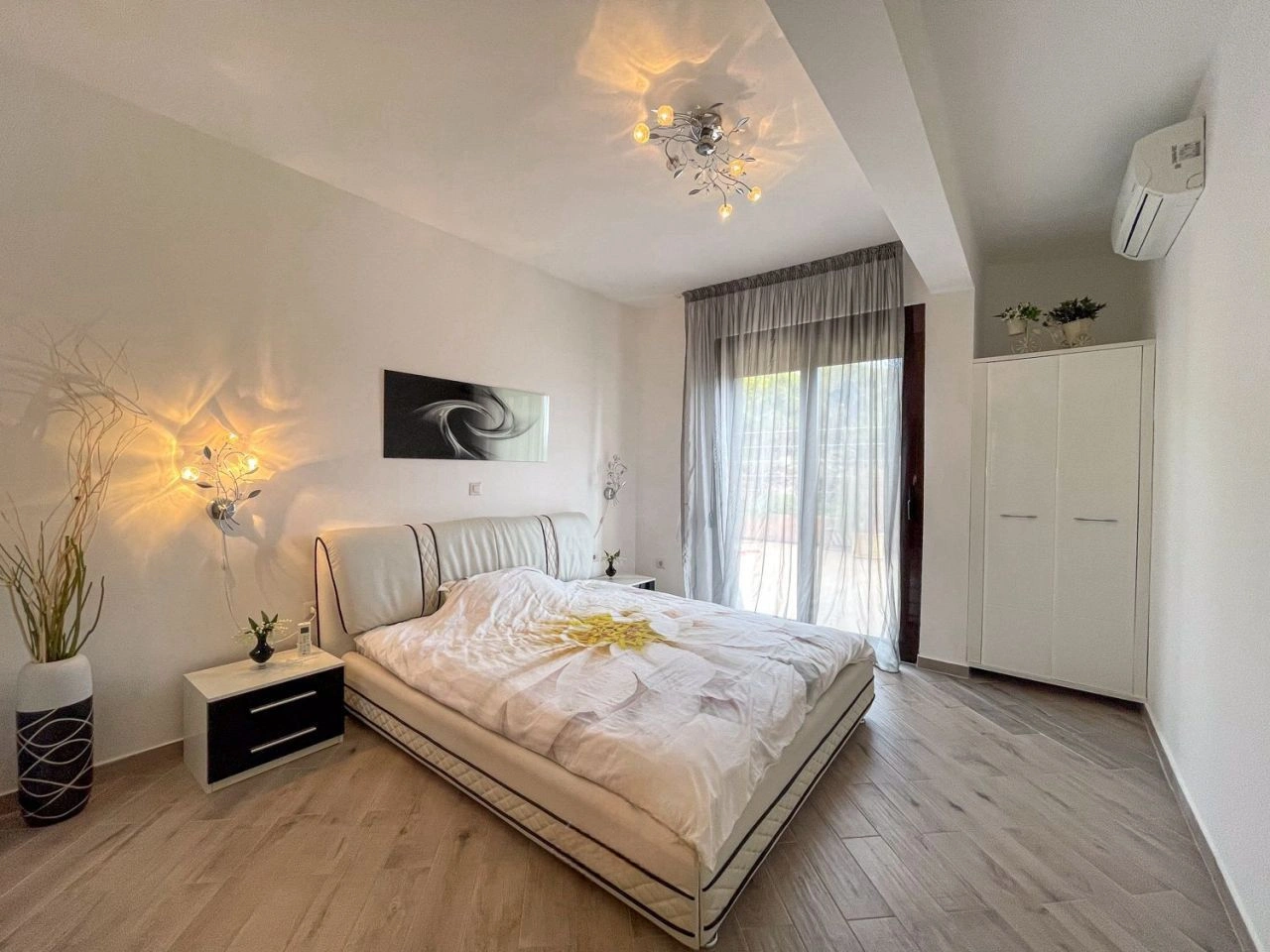 Appartement de 242 m2 sur la Riviera de Bar