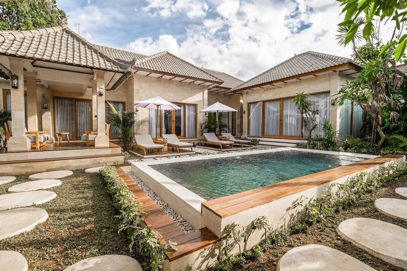 Luxurious villa with three bedrooms