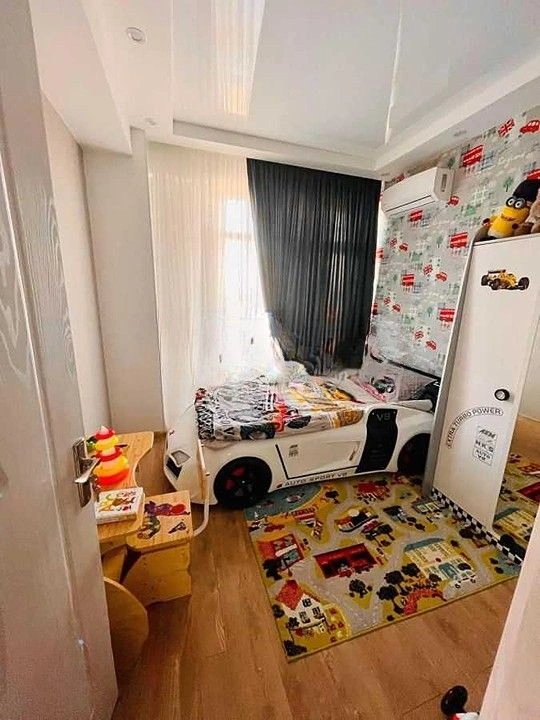 Amplio apartamento con nueva renovación 3+1 en Ortachala