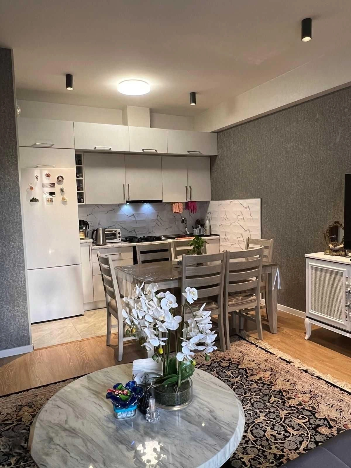 Appartement 2+1 près du parc central de Tbilissi, Géorgie