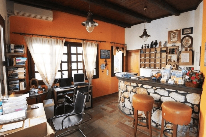 Hotel on Crete 1400 m2