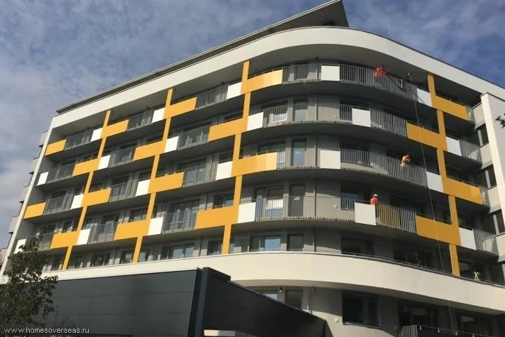 ब्रातिस्लावा, स्लोवाकिया में नई इमारत में एक बेडरूम का अपार्टमेंट