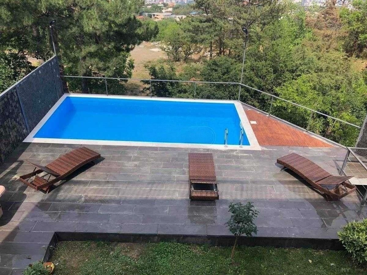 Tsknetskoye公路旁的豪华loft风格住宅