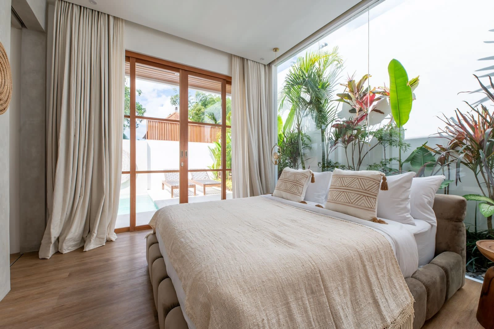 Very cozy 1+1 villa near the beach