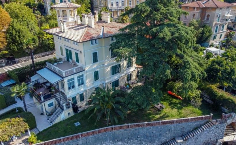 Luxury villa 3+1 on the top of Lovran