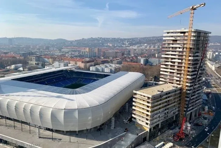 Apartamento en Bratislava junto al estadio con vistas panorámicas de la ciudad - 117,000 €