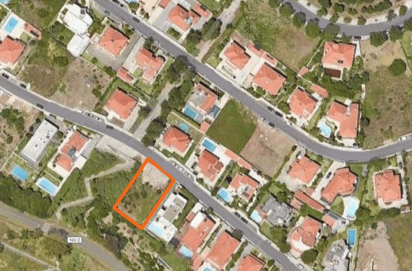 Residential plot in Carnaxide, Portugal