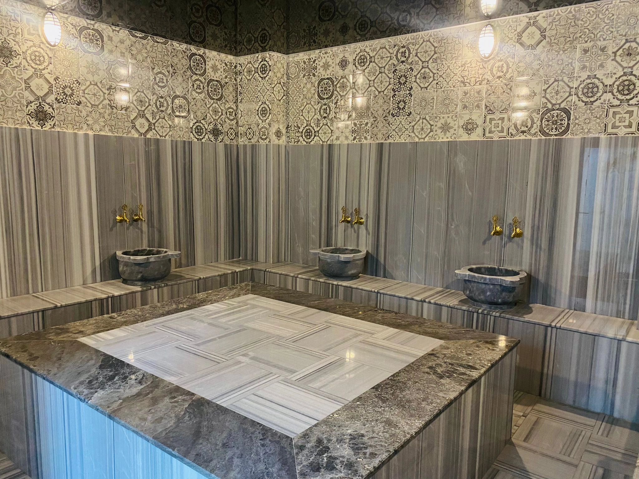 شقق على البحر 1+1 في أفصالر