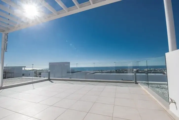 Visite a vila de 150 m2 em uma localização tranquila em Ayia Napa