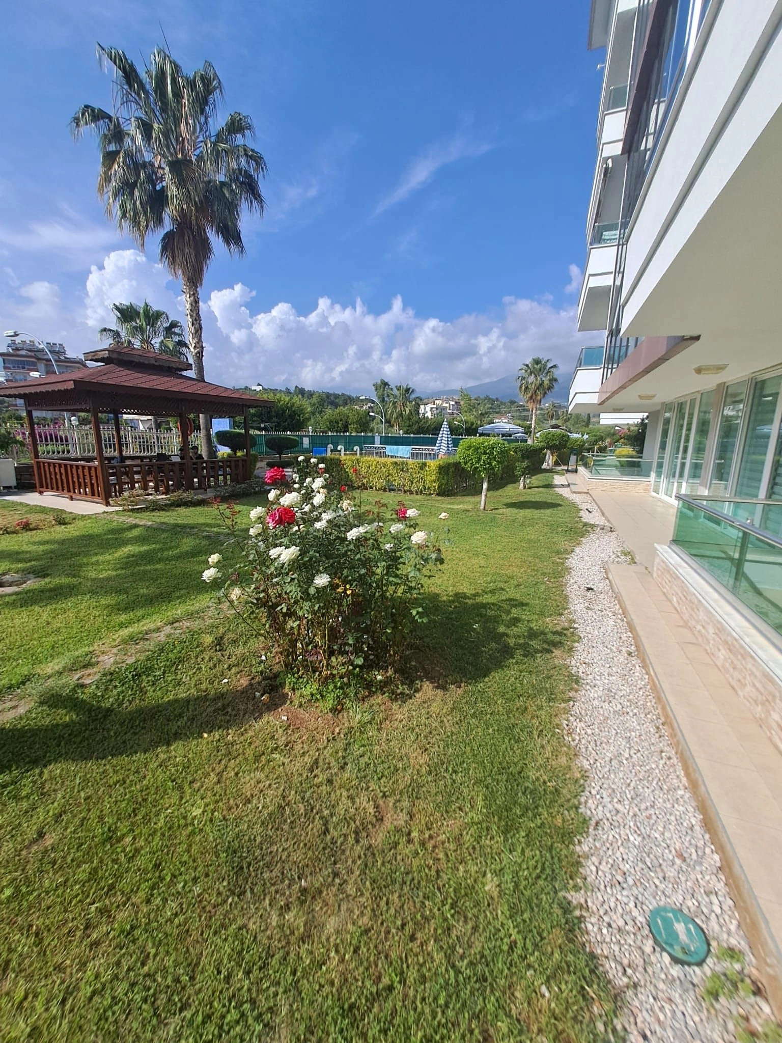 Apartment 4+1 with sea view