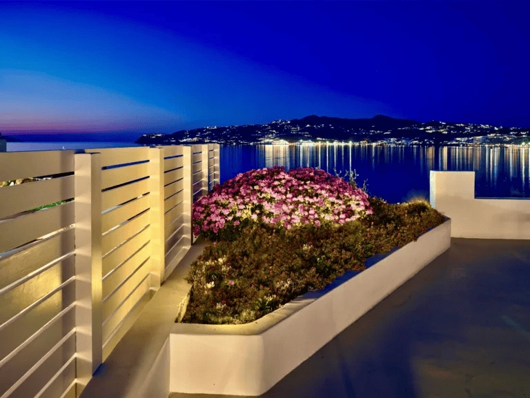 Deniz kenarında Yunanistan'da villalar