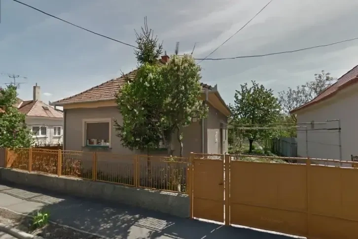 Casa con un gran jardín y viñedo en el río Danubio, Eslovaquia