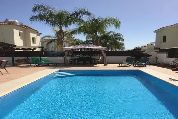 Ayia Thekla'da ikincil konut satın alım fiyatı 350k € ✅