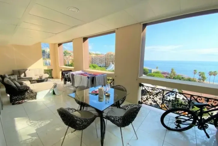 Appartement 2+1 après rénovation à Monaco