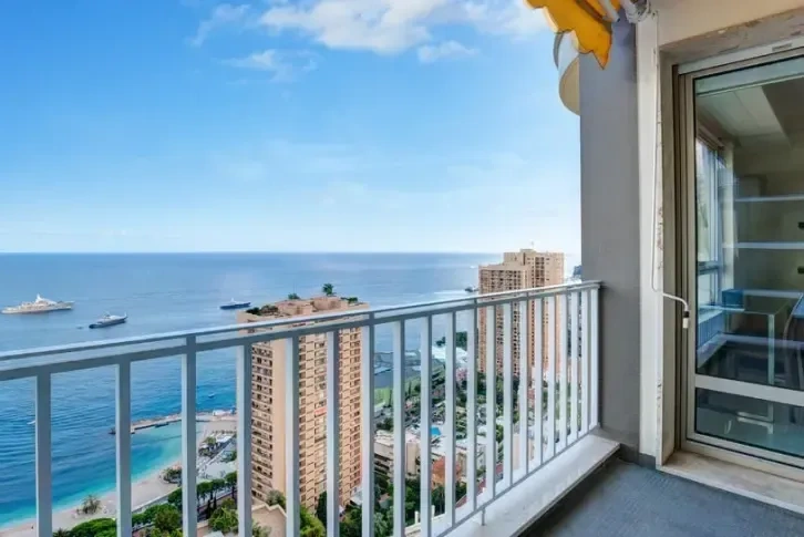 Apartment of 122 m2 in Les Abeilles residence, Monaco