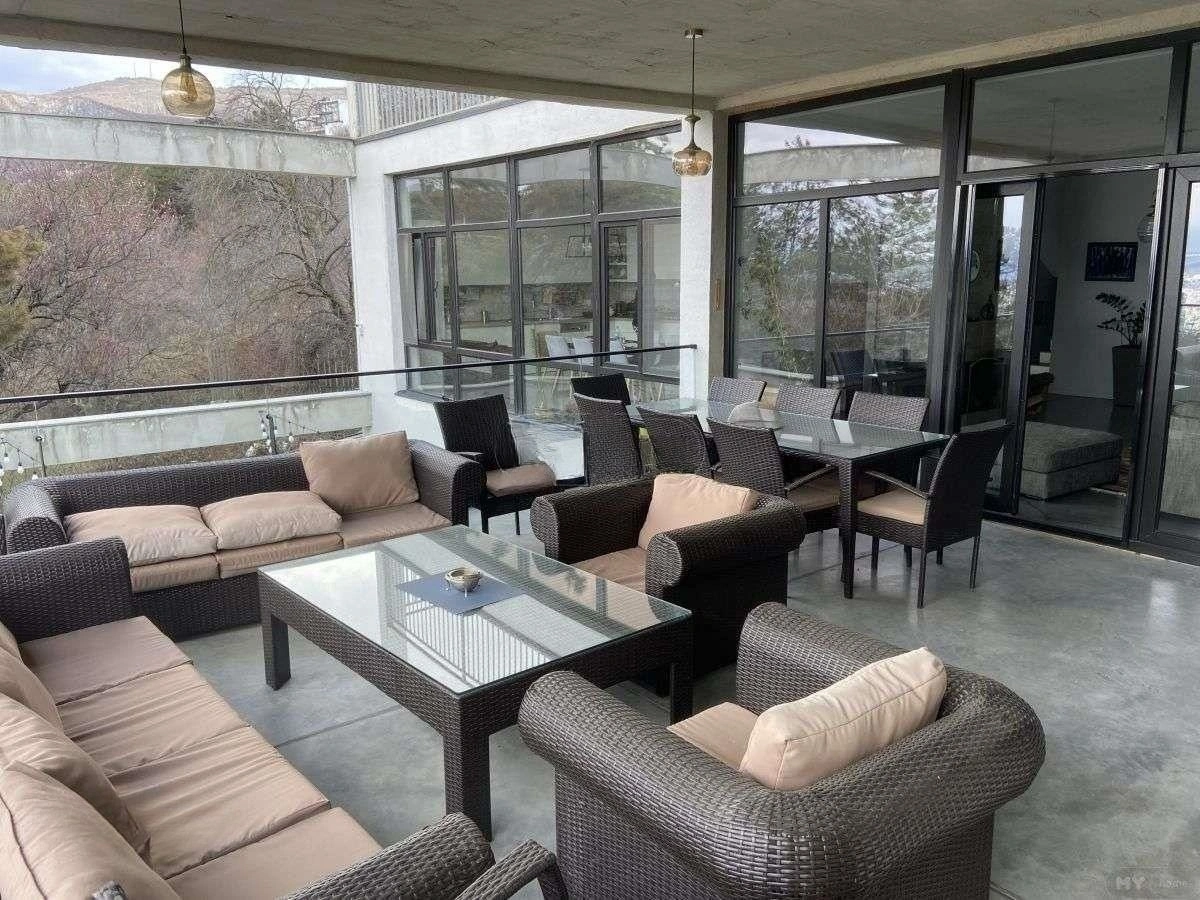 Tsknetskoye公路旁的豪华loft风格住宅