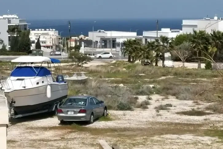 Apartment 96 m2 for living in Paralimni