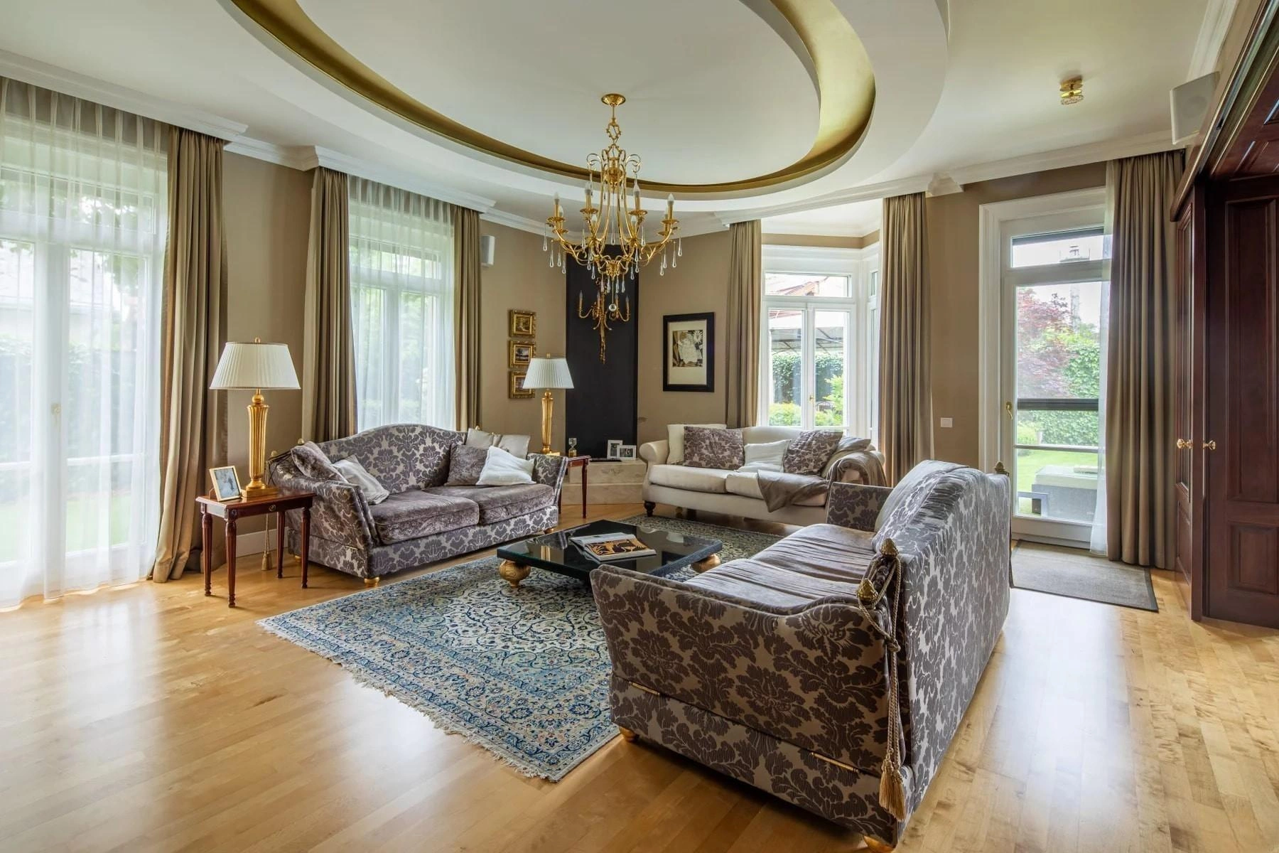 Alfeld'de 10 odalı büyük aile evi