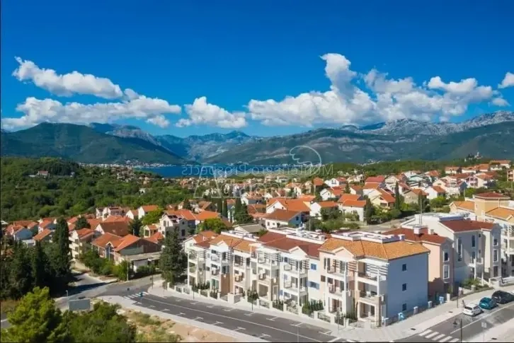 اشترِ سكنًا في مونتينيغرو ✅ شقة في لستيتسا مقابل 420000 €