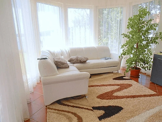 فيلا 168 متر مربع في بوسيتش مع إطلالات بانورامية على البحر والجبال