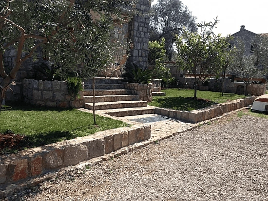 Двухэтажный дом 2+1 на полуострове Лустрица