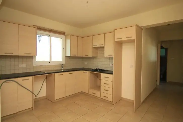 Wohnung 2+1 im ersten Stock in Paralimni