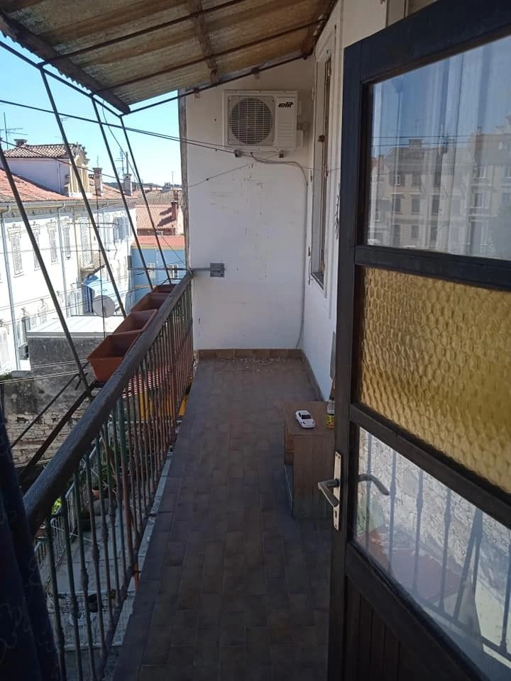 Pula merkezinde 114 m2 alana sahip 2+1 daire