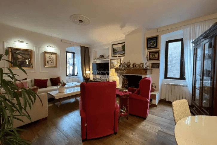 شقة رائعة بمساحة 94 م² في البلدة القديمة بكوتور