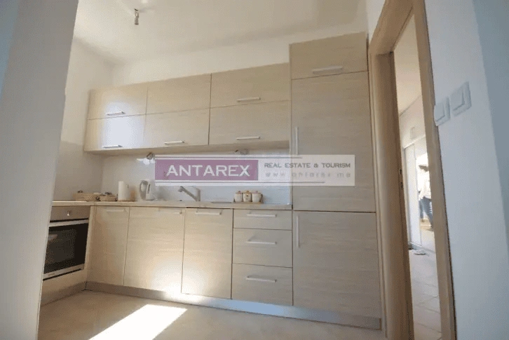 اشترِ فيلا في هيرسيغ نوفي بسعر 400 ألف يورو ✅ العقارات في الجبل الأسود