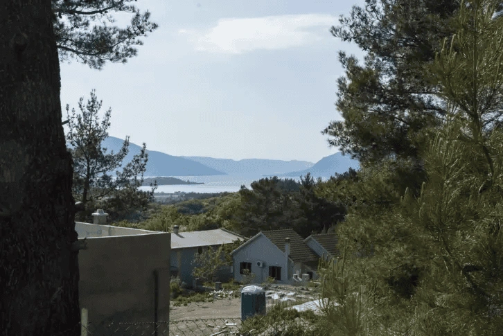 فيلا رائعة بمساحة 300 م2 مع إطلالات بانورامية على البحر