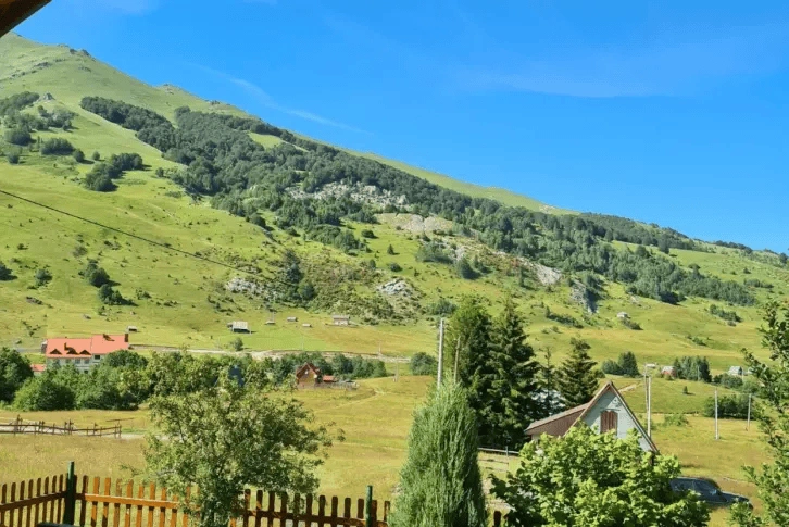 Cozy wooden house 2+1 in Kolasin, Montenegro