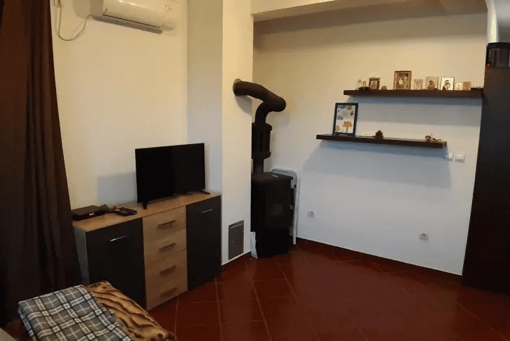 فيلا 170 م2 في بوسيتشي مع نوافذ بانورامية