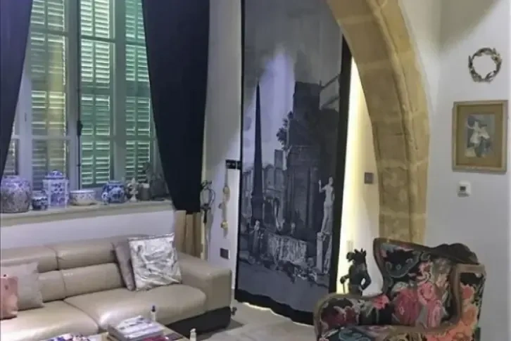 Encantadora villa dúplex de 220 m2 en Nicosia