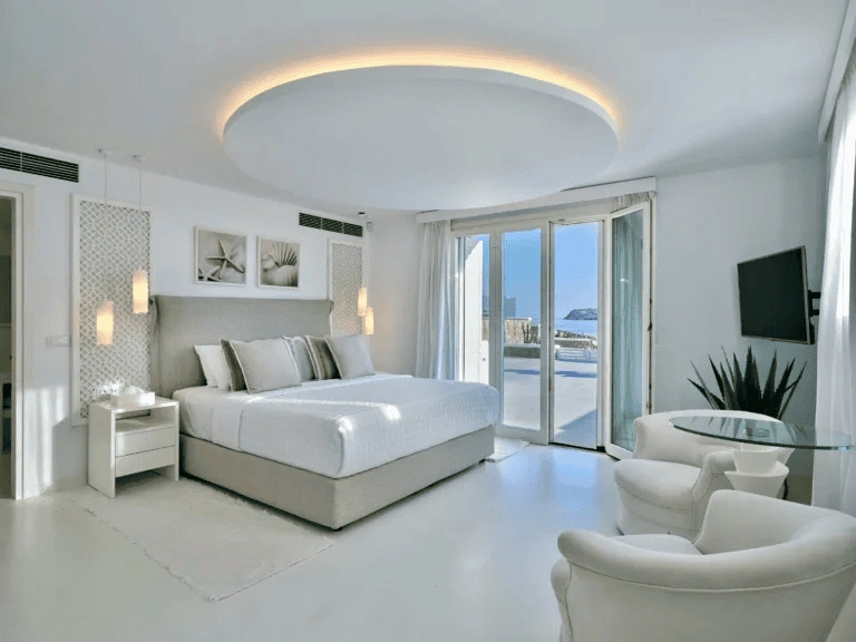 Deniz kenarında Yunanistan'da villalar