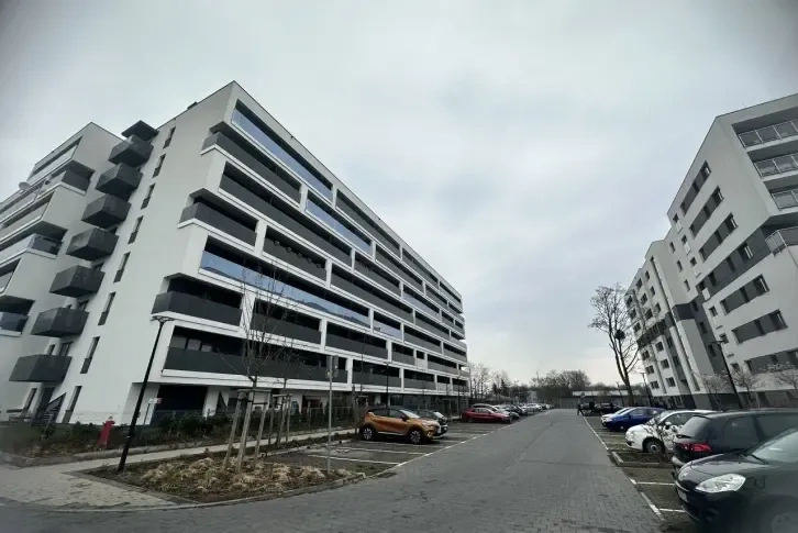 Poznan में वन-दृश्य के साथ आरामदायक 1+1 अपार्टमेंट