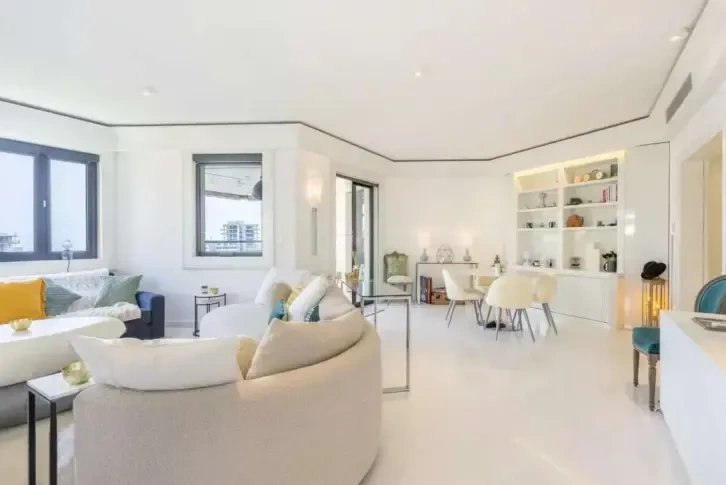 Апартаменты площадью 256 м2 с подвалом и парковкой, Монако