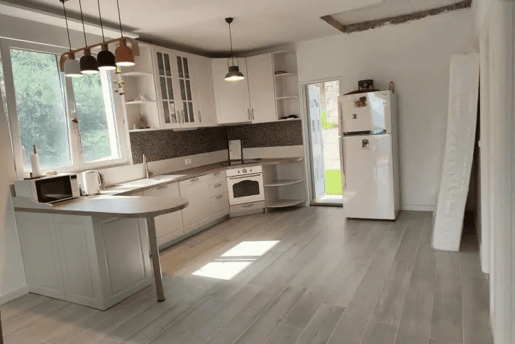 فيلا رائعة 300 م2 مع إطلالات على البحر في باوسيكي