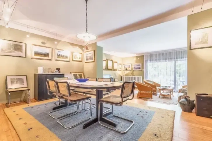 Amplia villa con terraza en una zona exclusiva de Zagreb - 750.000 €