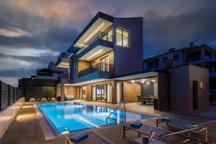 Briuni adaları manzarasına sahip Fazan'daki villa, Hırvatistan - 2233k € ✅