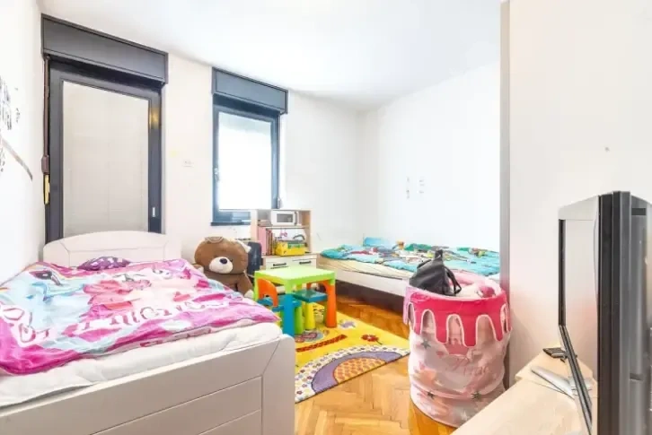 Villa na área em desenvolvimento de Treshnevka, Zagreb