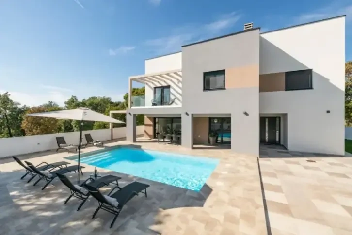 Villa mit Pool und Meerblick, Istrien