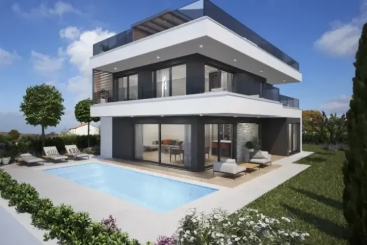 Villa mit Pool und überdachter Terrasse in ruhiger Lage von Porec - 825.000 €