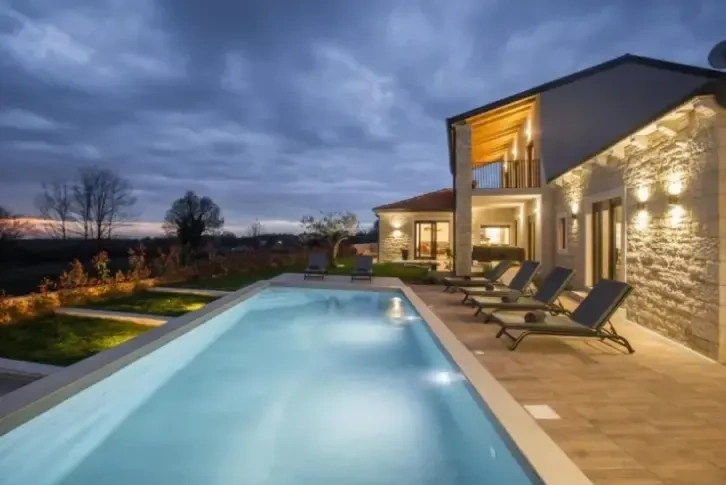 ویلا در منطقه آرام سویتی، ایستریا