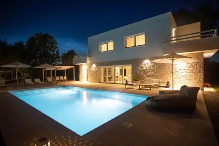 Villa in a quiet area in the city of Zhmin, Istria