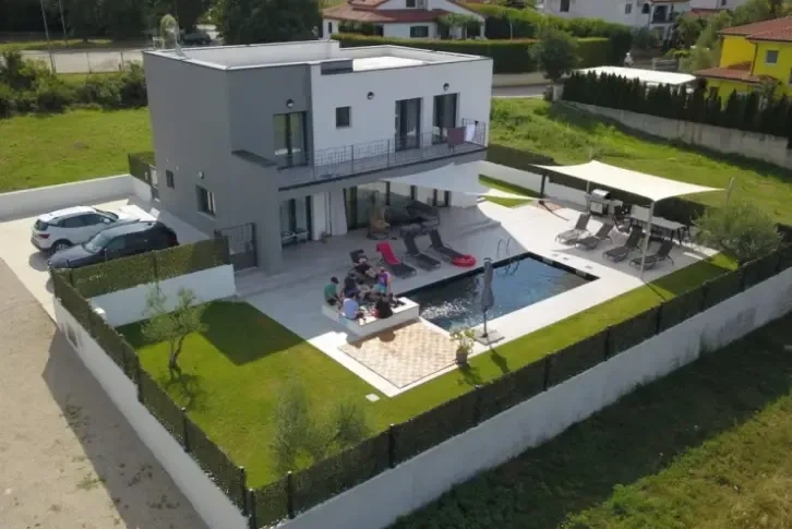 Villa com piscina em uma área tranquila em Porec, Istria