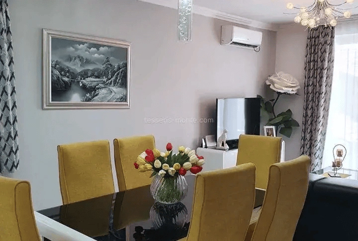 فيلا spacious بمساحة 230 م2 قريبة من البحر في هيرسيغ نovi